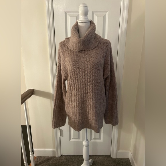 Anthropologie Oversized Chunky Turtleneck Swearer - Picture 4 of 11